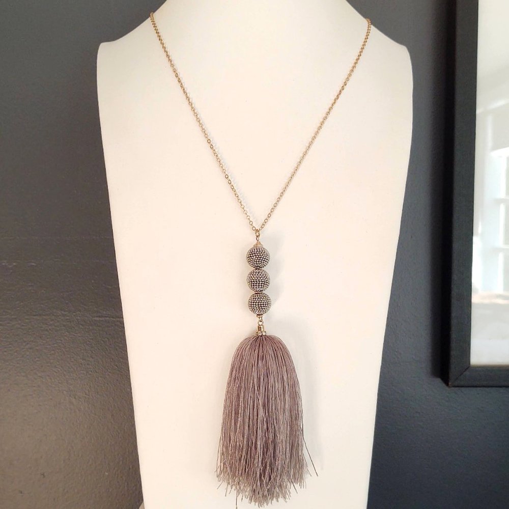 Long gray thread tassel necklace
